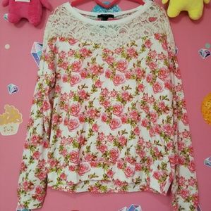 NWOT Floral sweatshirt